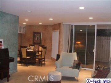 Charming Continental at Sherman Oaks Condominium Located at 4637 Willis #107 was Just Sold