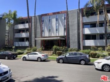 This Stunning Parkridge Condominium, Located at 4915 Tyrone Avenue #334, is Back on the Market