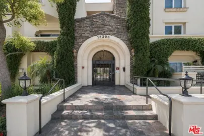 15206 Burbank Boulevard #116 Photo